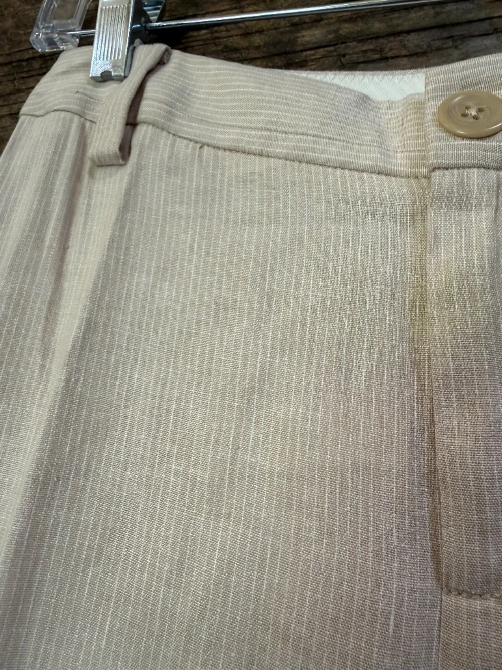 Banana Republic Jackson Fit  linen pants, Cream with white pinstripes, Size 6